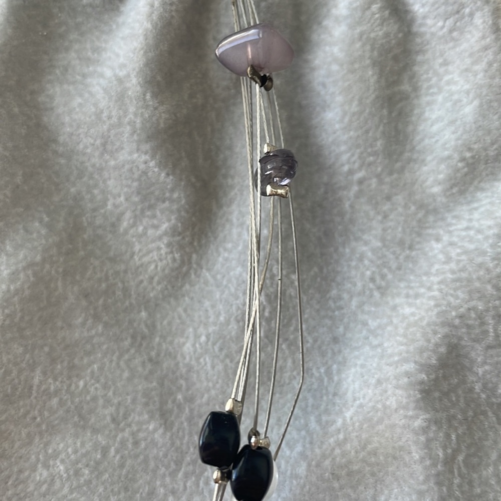2 Necklaces - Picture 4 of 4